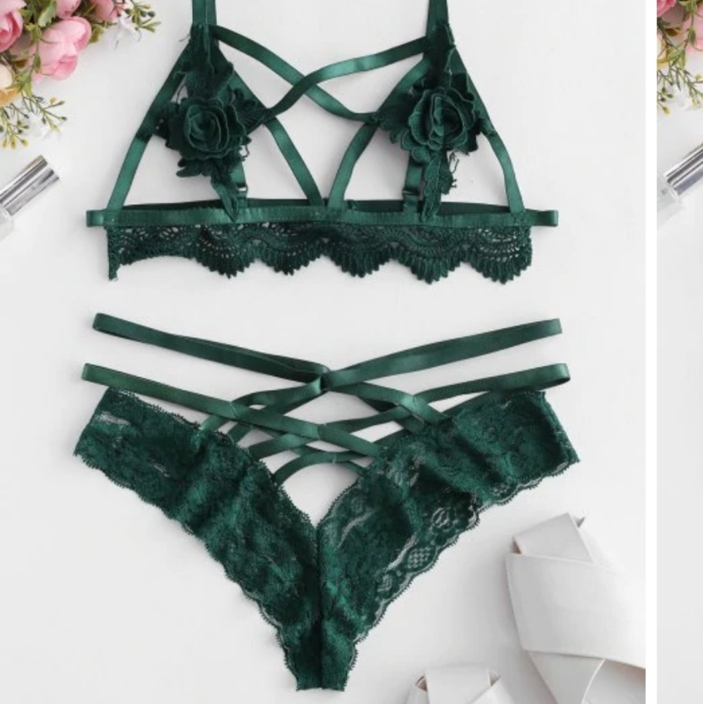 Green lingerie set 5/$35 or 2/$16